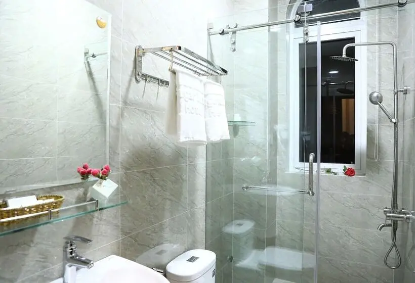 اتاق دلوکس با تخت کینگ و چشم‌انداز, Sugar Land Villa Hotel Dalat