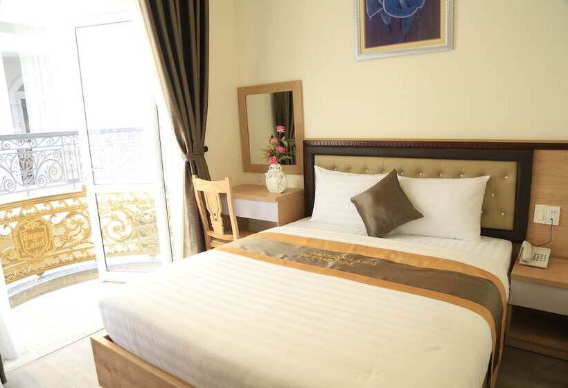 اتاق لوکس با تخت دو نفره بزرگ, Sugar Land Villa Hotel Dalat