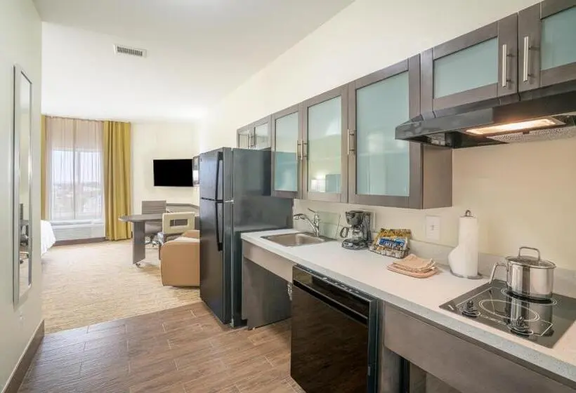身障者適用キングサイズベッドルーム, Candlewood Suites   Nashville   Franklin, An Ihg