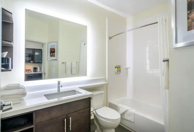 身障者適用キングサイズベッドルーム, Candlewood Suites   Nashville   Franklin, An Ihg