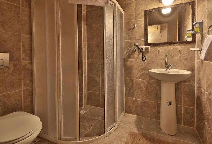 اتاق استاندارد چهار تخته, Days Inn Cappadocia