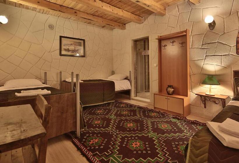 اتاق استاندارد چهار تخته, Days Inn Cappadocia