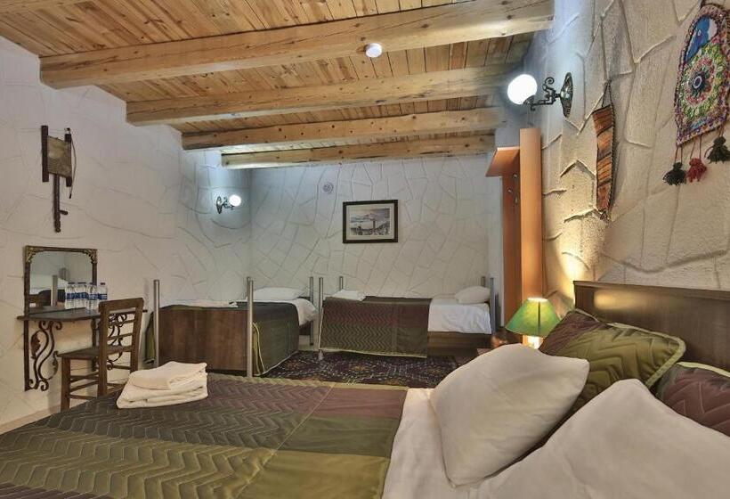 اتاق استاندارد چهار تخته, Days Inn Cappadocia