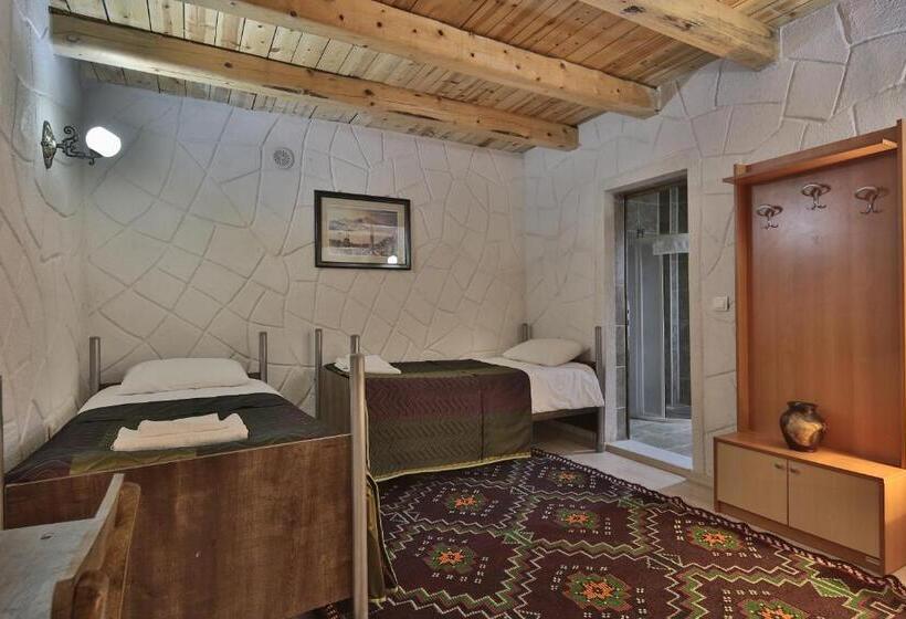 اتاق استاندارد چهار تخته, Days Inn Cappadocia