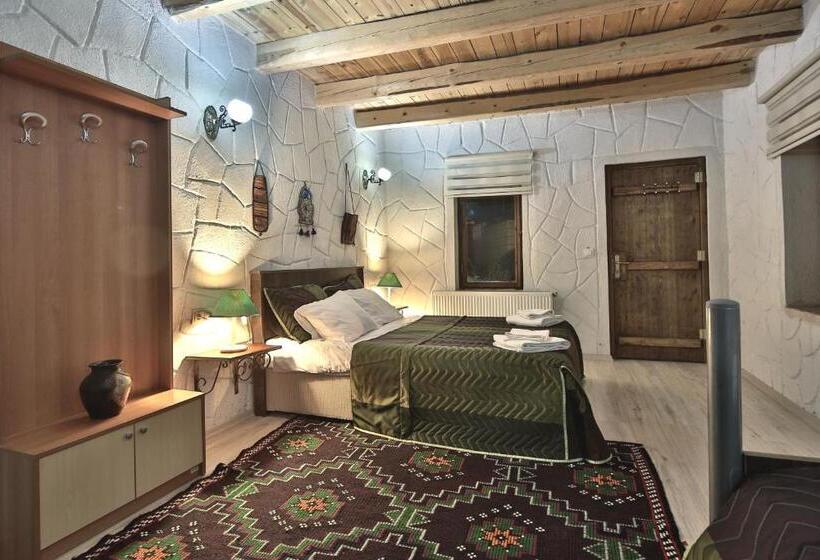 اتاق استاندارد چهار تخته, Days Inn Cappadocia