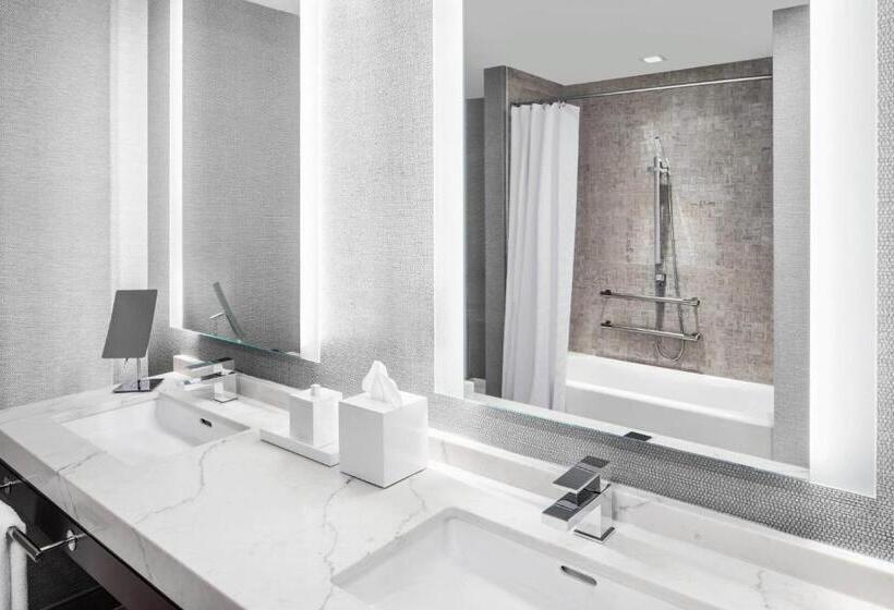 キングサイズベッドのスタンダードルーム, Envue, Autograph Collection