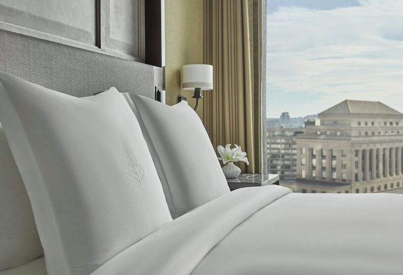 エクゼクティブスイート, Four Seasons Hotel One Dalton Street, Boston