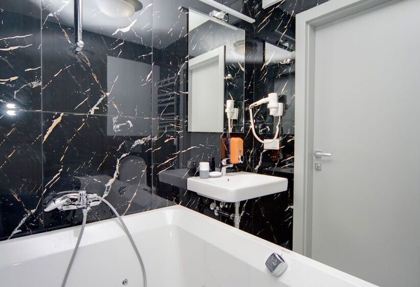 استودیوی استاندارد, Arena Summit Apart