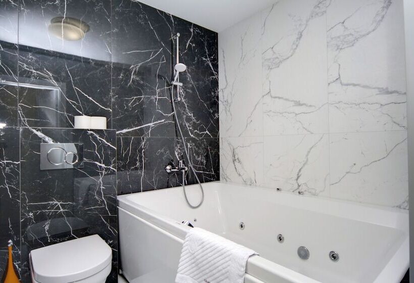 استودیوی استاندارد, Arena Summit Apart