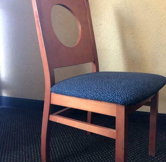 غرفة إقتصادية, Capital Inn