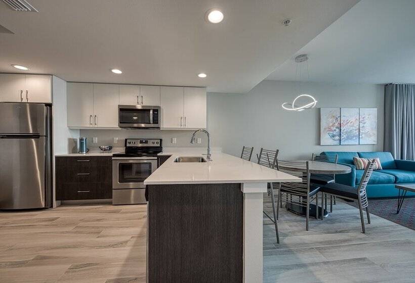 جناح غرفتين نوم, Fusion Resort Waterfront Suites