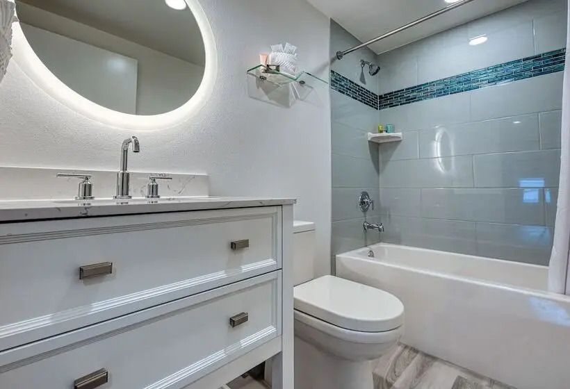 2 Bedroom Premium Suite