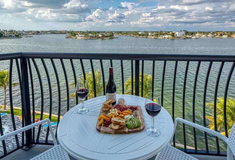 جناح غرفتين نوم, Fusion Resort Waterfront Suites