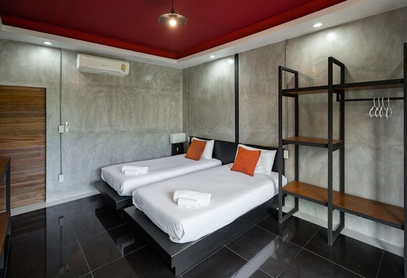 غرفة قياسية مطلّة علي حمام السباحة, The Loft Panwa Resort