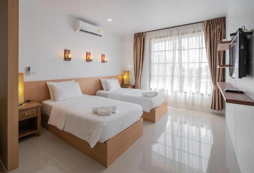 غرفة أساسية ثلاثية, The Loft Panwa Resort