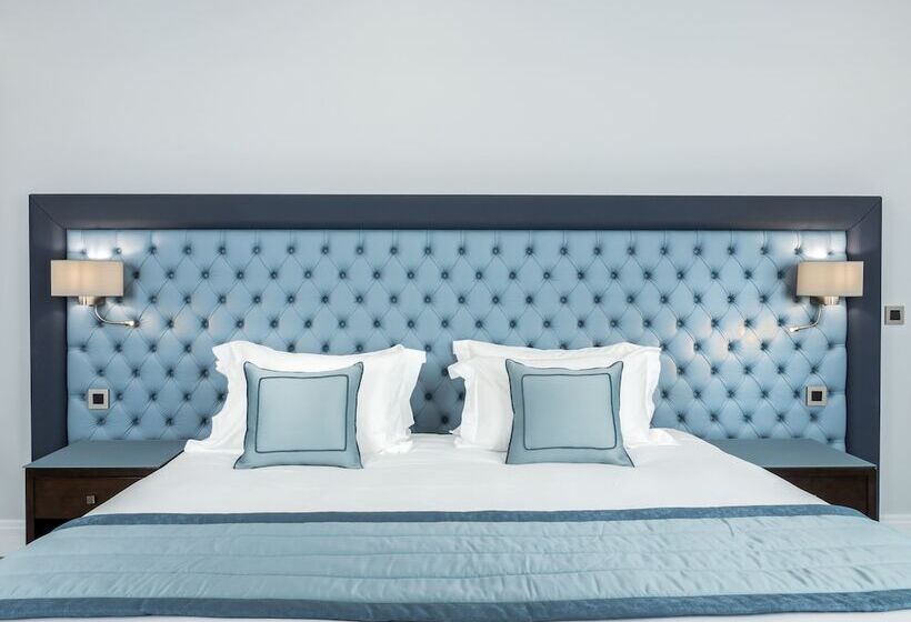 Полулюкс, Villa Genesis