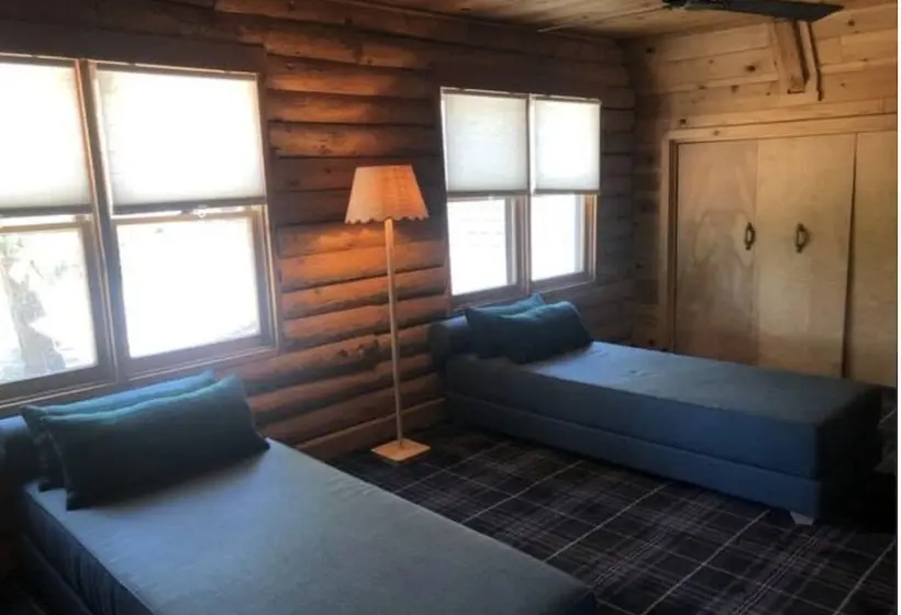 １ベッドルームハウス, The Fireside Inn