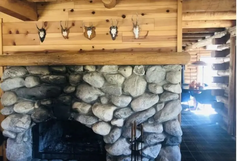 １ベッドルームハウス, The Fireside Inn