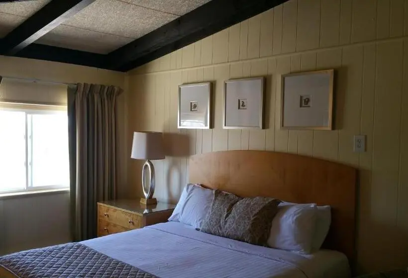 キングサイズベッドのデラックスルーム, The Amethyst Beach Motel