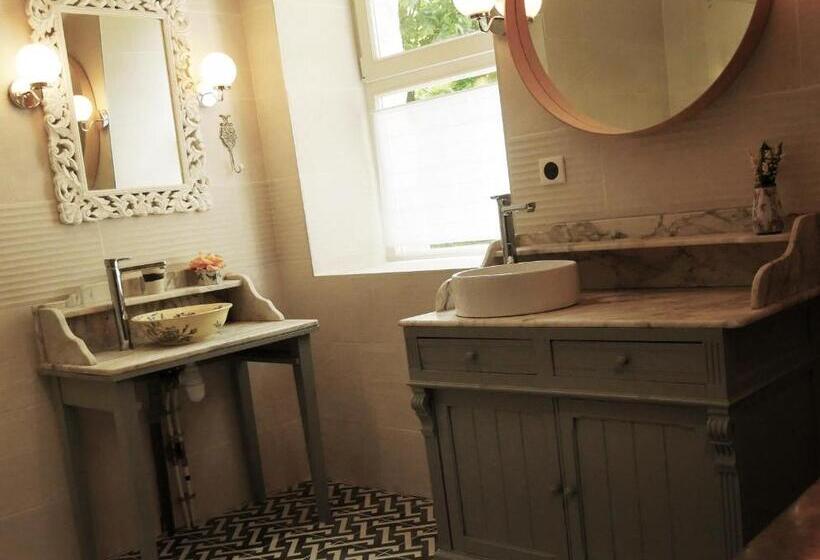 استودیوی لوکس, Bed & Breakfast   La Closerie De La Fuye