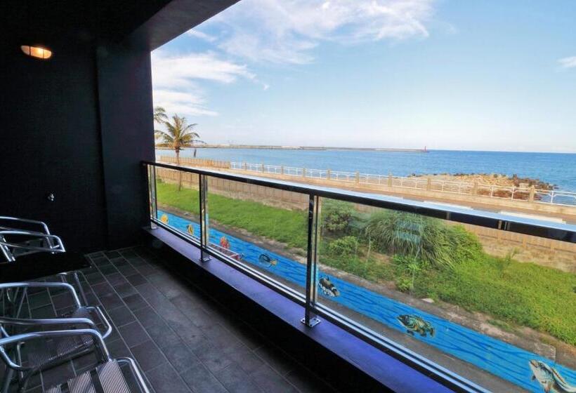 اتاق استاندارد با چشم‌انداز دریا, Two Home Inn