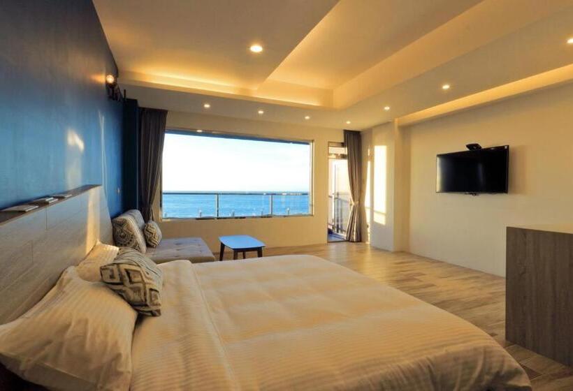 اتاق استاندارد با چشم‌انداز دریا, Two Home Inn