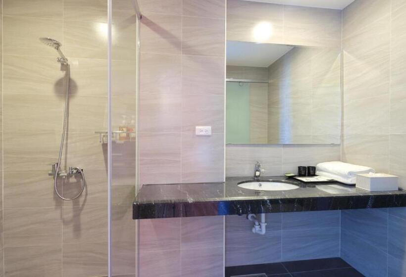 اتاق استاندارد با بالکن و چشم‌انداز دریا, Two Home Inn