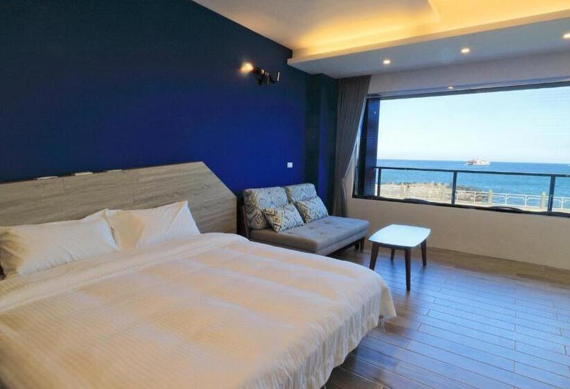 اتاق استاندارد با چشم‌انداز دریا, Two Home Inn