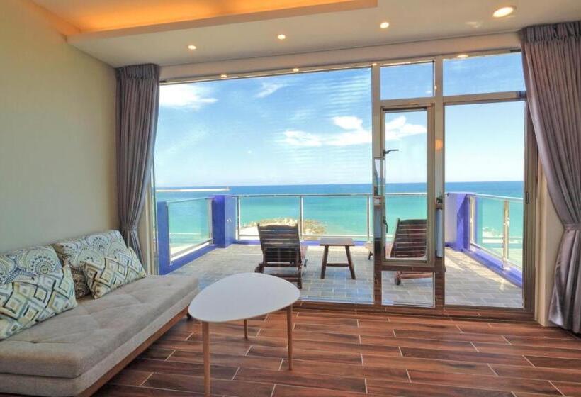 اتاق استاندارد با بالکن و چشم‌انداز دریا, Two Home Inn