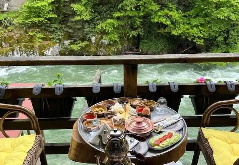 デラックスバンガロー, Hoşdere Bungalov