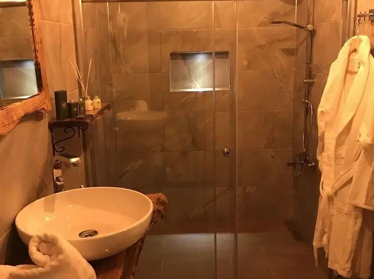 デラックスバンガロー, Hoşdere Bungalov
