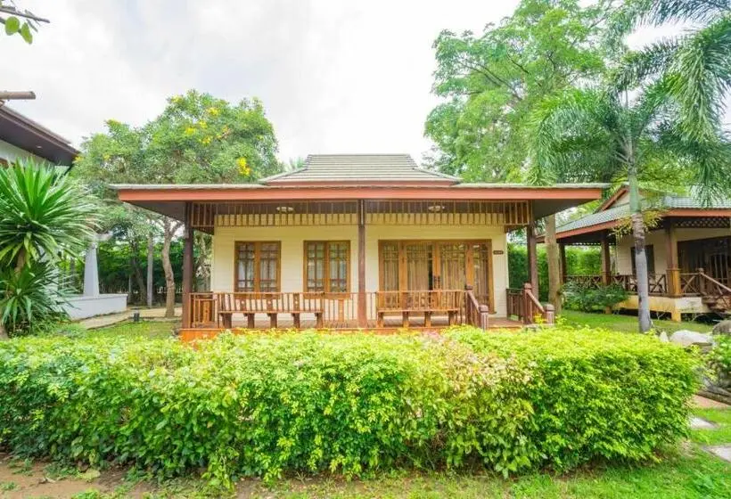 کابین, Anyamanee Resort