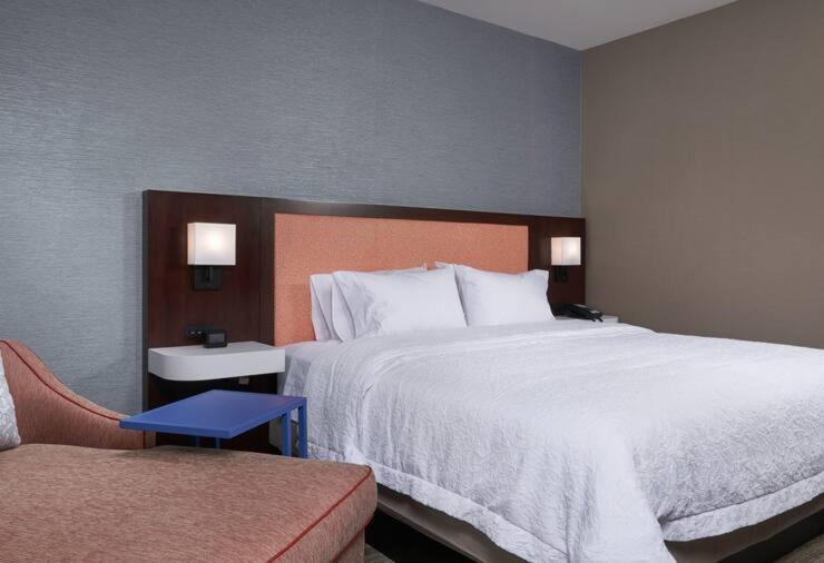 Номер Стандарт Кровать Кинг Адаптированный для Инвалидов, Hampton Inn By Hilton Burley