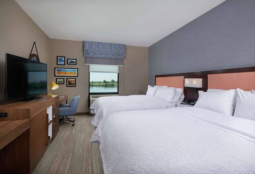 Номер Стандарт 2 Двуспальные Кровати, Hampton Inn By Hilton Burley
