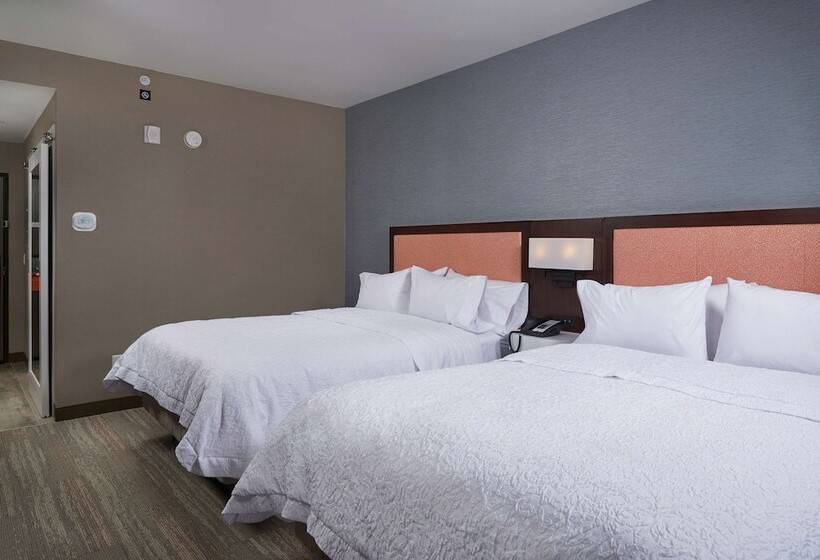 Номер Стандарт 2 Двуспальные Кровати, Hampton Inn By Hilton Burley