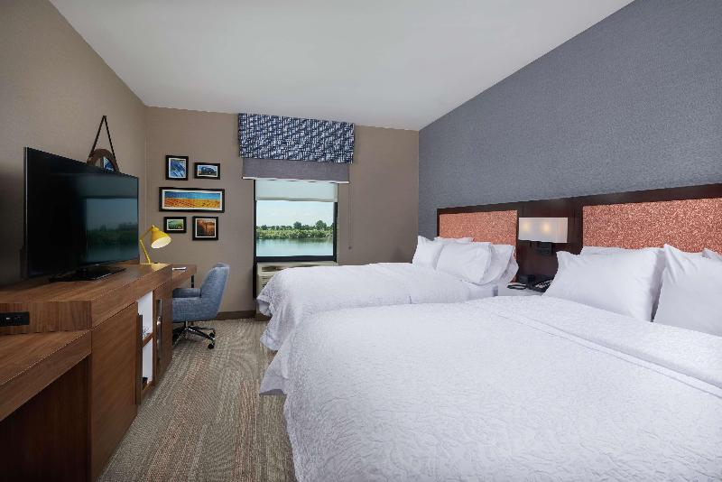 Номер Стандартный с Видом, Hampton Inn By Hilton Burley