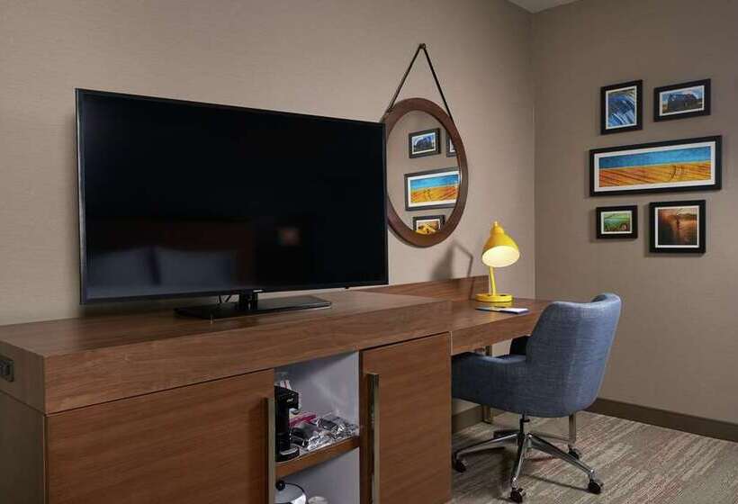 Номер Стандартный с Видом, Hampton Inn By Hilton Burley