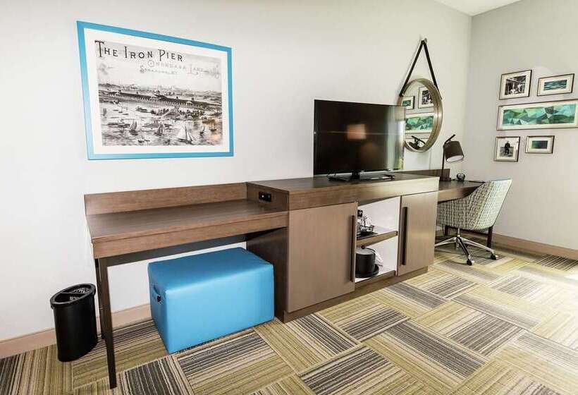 Номер Стандарт Адаптированный для Инвалидов, Hampton Inn By Hilton Burley