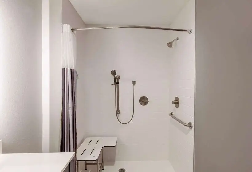 障害者適応デラックスルーム, La Quinta Inn & Suites By Wyndham Lafayette Oil Center