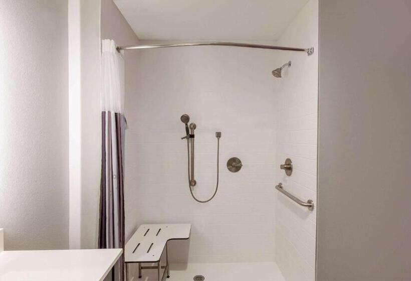 Номер Стандарт Кровать Кинг Адаптированный для Инвалидов, La Quinta Inn & Suites By Wyndham Lafayette Oil Center