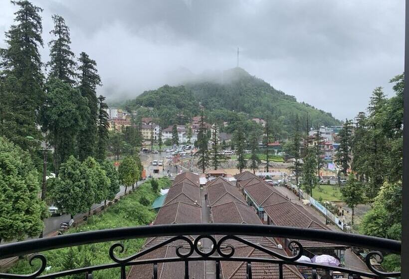 اتاق لوکس, Sapa Melody