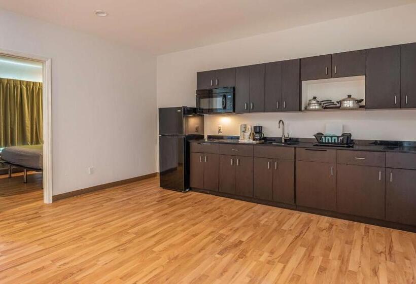 سوییت, Studio 6 Lake Charles