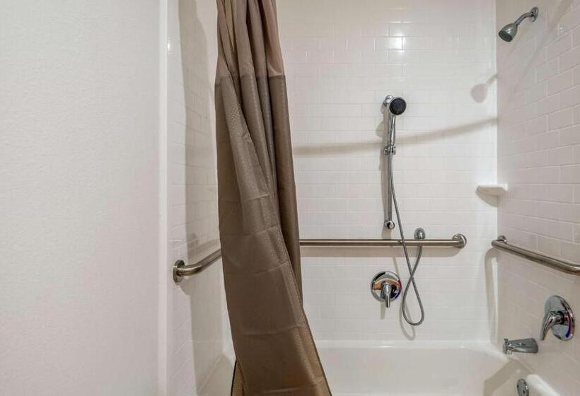 장애인을 위한 킹사이즈 침대 스탠다드 룸, Studio 6 Lake Charles