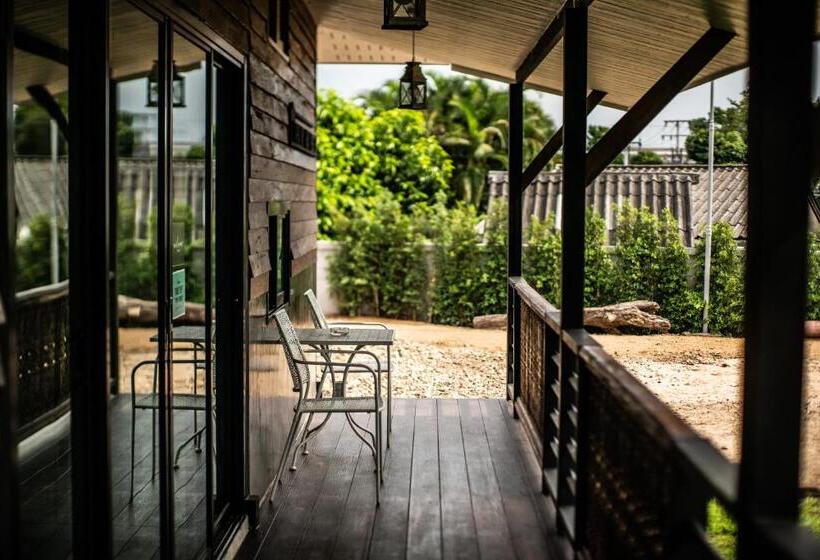 ルームシェアのワンベッド, Pai My Way Hostel