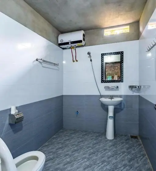 اتاق خانوادگی با چشم‌انداز کوه, River Mountain View Homestay