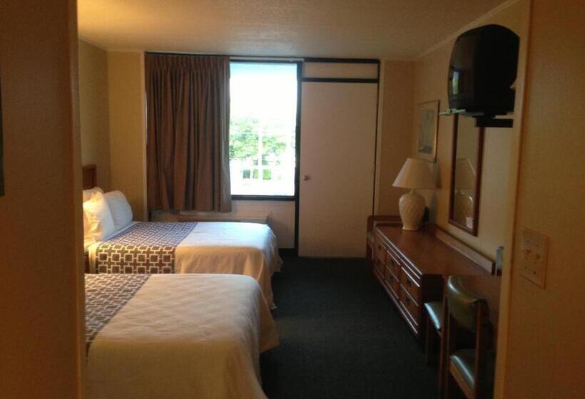 غرفة قياسية مزوَّدة بشُرفة, Fenwick Islander Motel