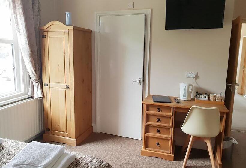 スタンダードルーム, The Red Lion