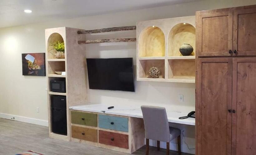 غرفة ديلوكس, Bluff Dwellings Resort