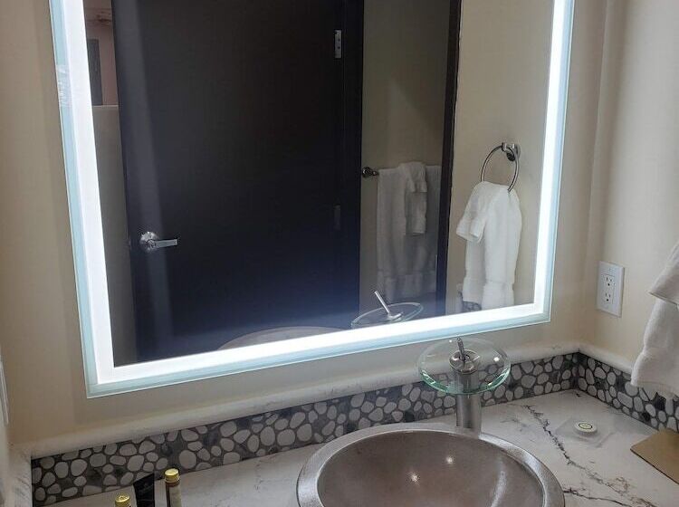 Номер Deluxe, Bluff Dwellings Resort