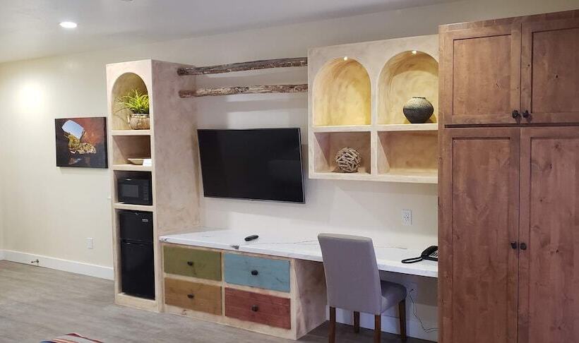 غرفة ديلوكس, Bluff Dwellings Resort